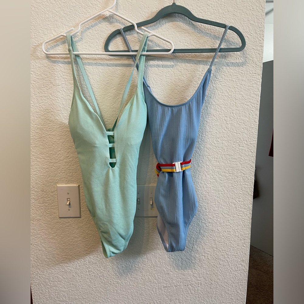 One pieces